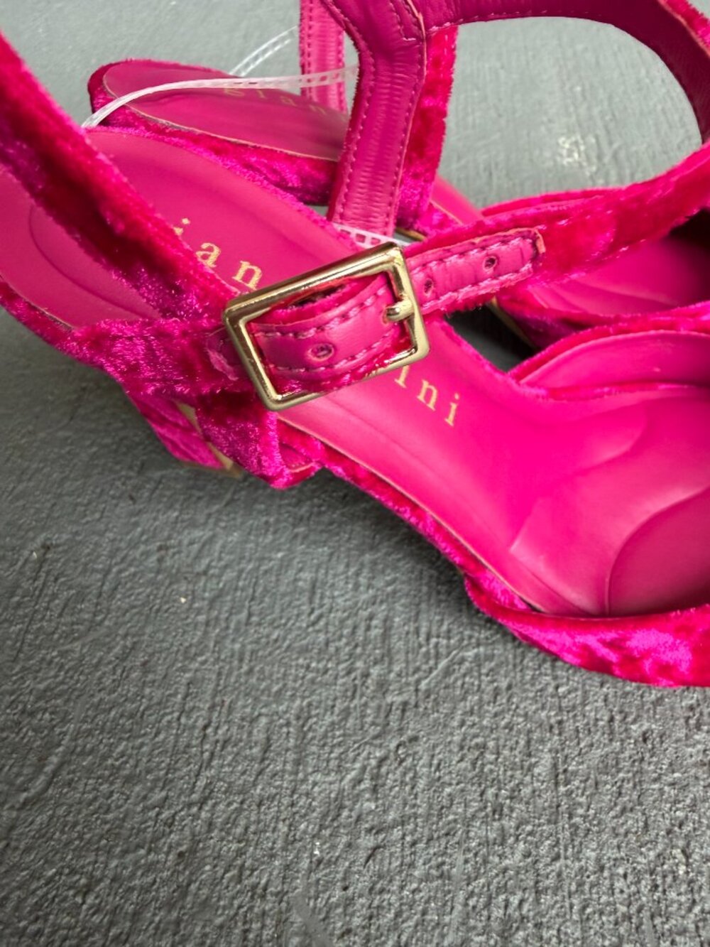 Gianni Bini Geno Hot Pink Velvet Pointed Toe Slingback Heels NWOB - Picture 8 of 10